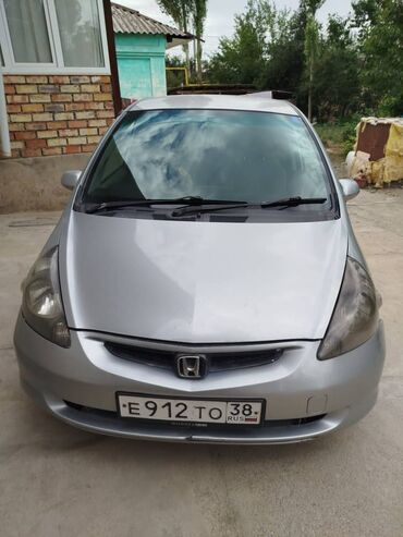 авто росрочку: Honda Fit: 2002 г., 1.3 л, Вариатор, Бензин, Хэтчбэк