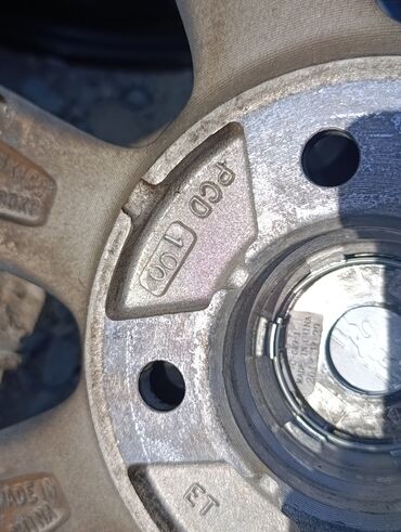 Диски: Литые Диски R 14 Комплект, отверстий - 4, Б/у at lalafo.kg — 15 Диски: Литые Диски R 14 Комплект, отверстий - 4, Б/у — 15