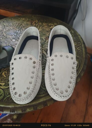Makasin və loferlər: Ölçü: 38, Yeni