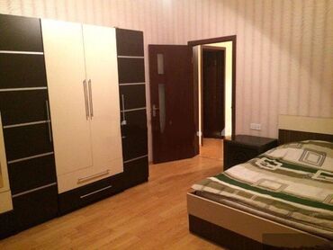 Həyət evləri və villaların satışı: Binəqədi qəs. 4 otaqlı, 220 kv. m, Kredit yoxdur, Yeni təmirli — 10