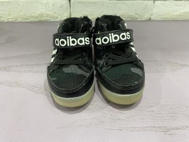 детские кроссовки на танкетке: Krossovka, Oğlan üçün, 21, Adidas
