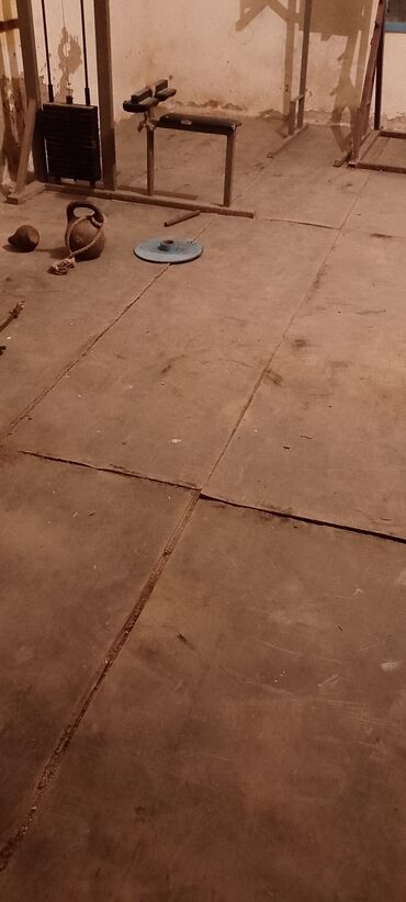 Digər trenajorlar: Evdə və ya kiçik zalda istifadə üçün qalın metal karkaslı fitness — 6