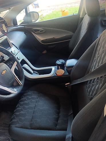 byd e9 2025: Chevrolet Volt: 2011 г., 1.4 л, Автомат, Гибрид, Лифтбек — 6