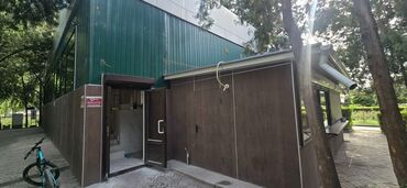 продаю офис 107 м² с ремонтом с мебелью административное здание 1 этаж: Золотой квадрат Сдается помещение под кафе Площадь: 240м2