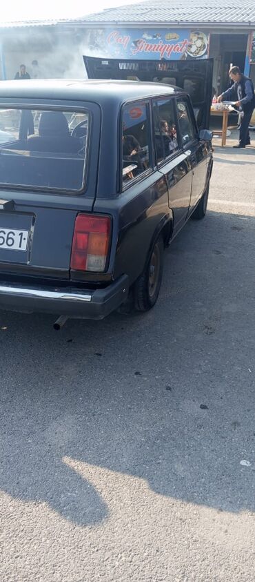 VAZ (LADA): Model: LADA 2104 (universaI) Rəng: qara Kuzov: 5 qapılı, yük bölməsi — 2