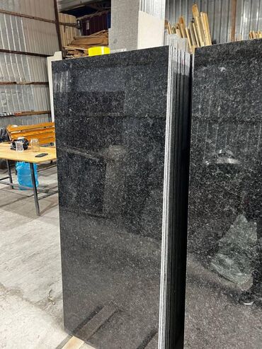 Фасадные гранитные плитки: Ангола Black (Angola Black) Очень популярен благодаря своей — 6