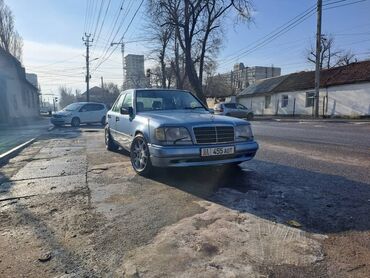 Mercedes-Benz: Mercedes-Benz E-Class: 1994 г., 3.2 л, Автомат, Газ, Седан