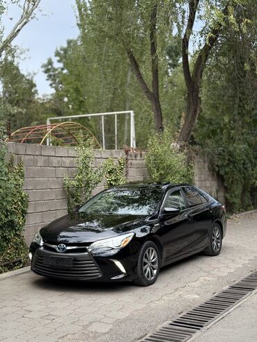 Toyota: Toyota Camry: 2015 г., 2.5 л, Вариатор, Гибрид, Седан