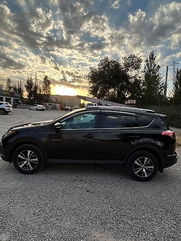 продаю таёта: Toyota RAV4: 2017 г., 2.5 л, Автомат, Бензин, Кроссовер — 5