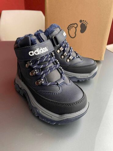 Cipele: Adidas dečije kanađanke duboke cipele Novo Brojevi 25 do 36 fb na lalafo.rs — 18 Cipele: Adidas dečije kanađanke duboke cipele Novo Brojevi 25 do 36 fb — 18