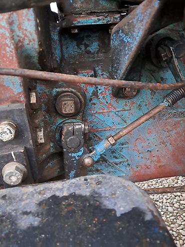 Traktorlar: Belarus MTZ traktoru - Marka/model: Belarus (MTZ) - Korpus — 8