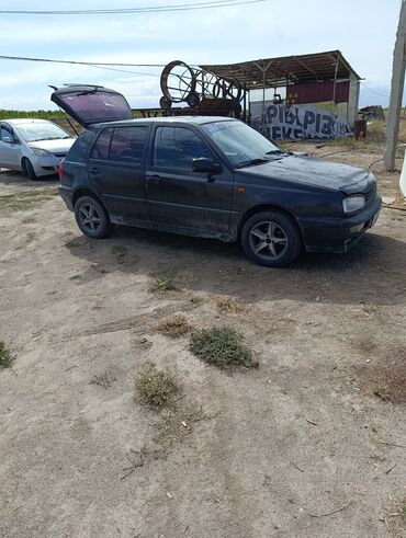 поло фольксваген: Volkswagen Golf III, 5‑дверный хэтчбек, темно‑синий/черный цвет