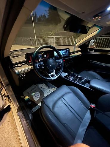 bmv 525: Kia K5: 2025 г., Седан — 8