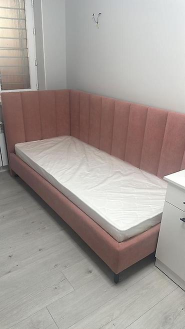 bunk bed: Односпальная кровать, Б/у, С матрасом, длина - 2 см — 2