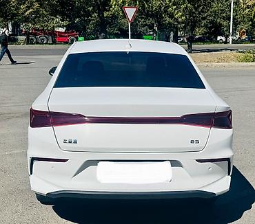 byd e2: BYD E3: 2021 г., Электромобиль, Седан — 3