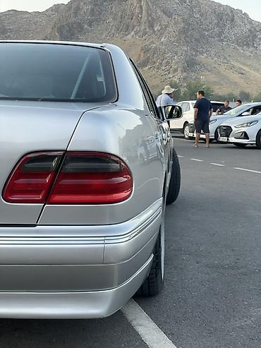 bmw 10: Mercedes-Benz E-Class: 2001 г., 3.2 л, Автомат, Бензин, Седан — 5