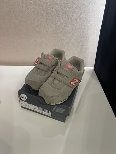 46 размер обувь: Оригинальная детская обувь New Balance 23 размера, использовалась