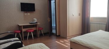 Otaqların günlük kirayəsi: Xüsusiyyətlər: İnşaatçılar metro stansiyasına 6 dəqiqəlik yürüş -da lalafo.az — 4 Otaqların günlük kirayəsi: Xüsusiyyətlər: İnşaatçılar metro stansiyasına 6 dəqiqəlik yürüş — 4