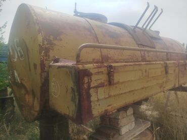 купить фронтальный погрузчик бу: Алюминиевая бочка 5м3
2 секции по 2,5м3
