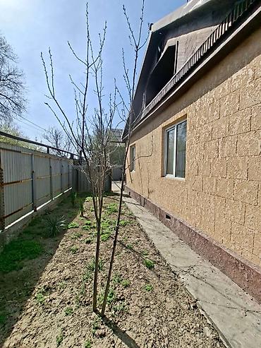 Продажа коттеджей и домов: Продается!!! Дом в г. Бишкек( бывшее с. Маевка), из жженного — 4