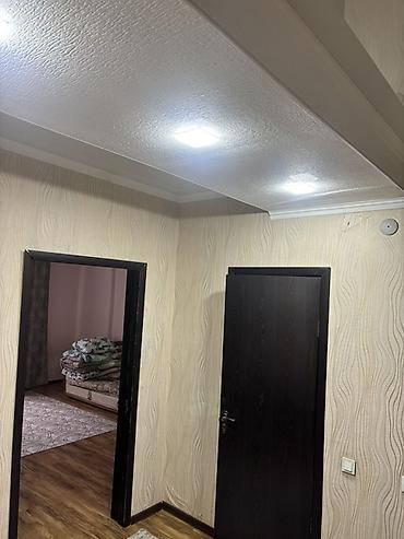 сдаю 8000: 2 комнаты, ул. Ахунбаева / Бакаева Собственник, Без животных, от 3 месяцев, С мебелью частично — 3