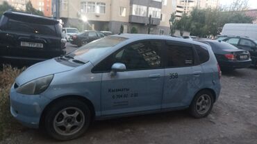 срочна фит: Honda Fit: 2002 г., 1.3 л, Вариатор, Бензин