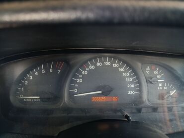 Opel: Opel Vectra: 2000 г., 1.8 л, Механика, Бензин, Седан — 11