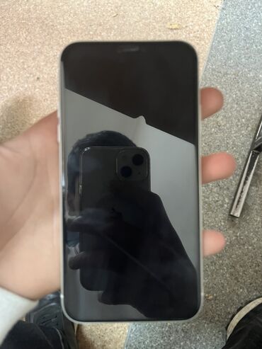 Apple iPhone: IPhone 11, Ağ, Face ID — 11