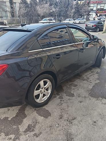 Chevrolet: Chevrolet Cruze: 1.4 l | 2011 il 341790 km Sedan — 16