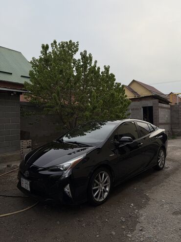 купить машину за 2000 долларов: Toyota Prius: 2018 г., 1.8 л, Автомат, Гибрид, Универсал