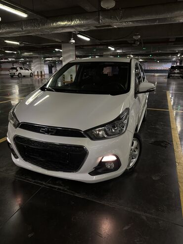 купить авто от хозяина: Chevrolet Spark: 2018 г., 1 л, Автомат, Бензин
