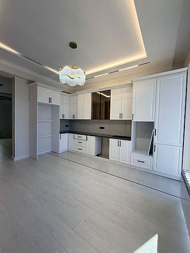 Үйлөр: 🏡 ПРОДАЁТСЯ ТАУНХАУС С НОВЫМ РЕМОНТОМ! 📍 ж/м Кара-Жыгач, ул — 10