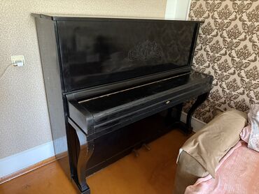 samsung galaxy s: Belarus piano 2 pedalli yaxsi veziyyetde 200 man satilir