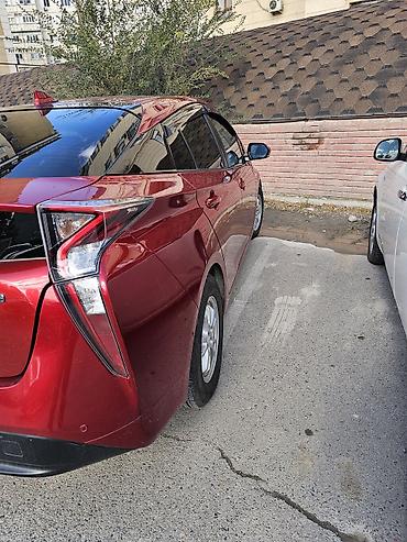 Toyota: Toyota Prius: 2017 г., 1.8 л, Автомат, Гибрид, Лифтбек at lalafo.kg — 3 Toyota: Toyota Prius: 2017 г., 1.8 л, Автомат, Гибрид, Лифтбек — 3