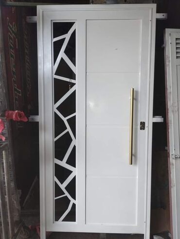 Giriş qapıları: Ofis üçün Yeni Giriş qapısı Zamok ilə, Pulsuz quraşdırma, Ünvandan götürmə, Pulsuz çatdırılma, Ödənişli çatdırılma — 25