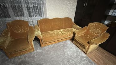 барные стулья бу: Прямой диван, Б/у, Трёхместный и более, Велюр