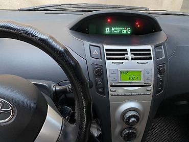 mazda 7: Toyota Yaris: 2006 г., 1.3 л, Автомат, Бензин, Хэтчбэк — 6