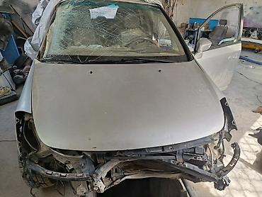 Honda: Honda Stream: 2004 г. — 3