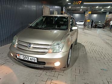 ковролин на тойота ист: Toyota Ist: 2003 г., 1.3 л, Автомат, Бензин, Хэтчбэк — 5