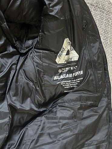 шаль пуховая: Пуховик Palace x Pertex, черный Зима почти новый носились несколько — 6