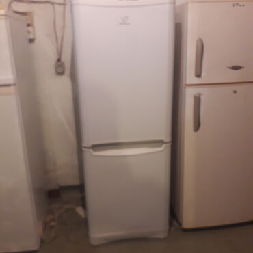 Soyuducular: 2 qapılı Indesit Soyuducu Satılır, rəng - Ağ