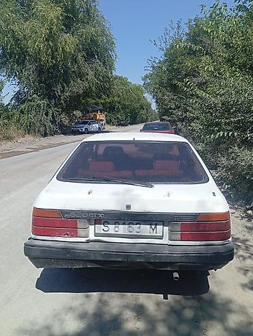 a4 b7: Mazda 626: 1989 г., Механика, Седан — 1