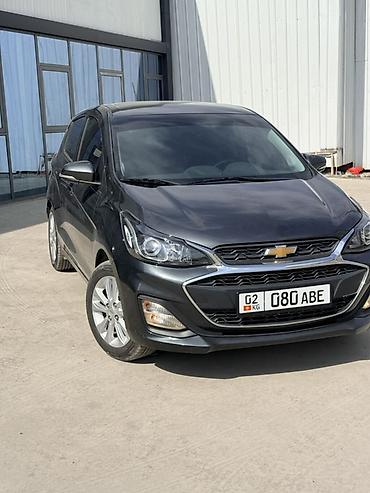 Chevrolet Spark: 2021 г., 1 л, Вариатор, Бензин, Хэтчбэк