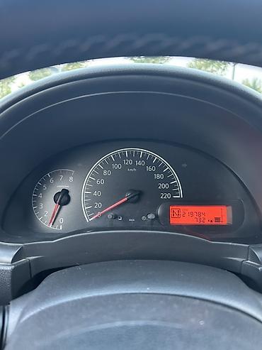 nissan note 2013: Nissan Sunny: 1.5 l | 2012 il Sedan — 9