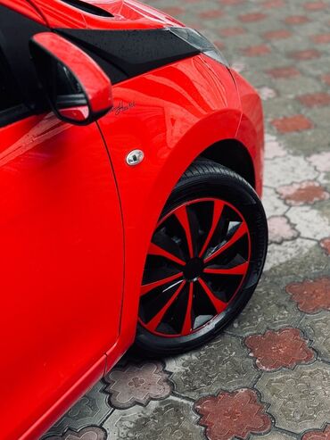 Toyota: Toyota Aygo: 2016 г., 0.1 л, Автомат, Бензин — 13