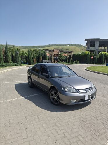 Honda: Honda Civic: 2005 г., 1.7 л, Автомат, Бензин, Седан