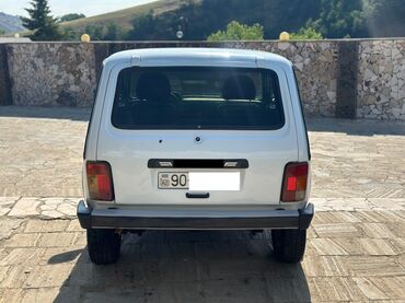 niva qapi uzlukleri: VAZ (LADA) 4x4 Niva: 1.7 l | 2007 il 200000 km Universal