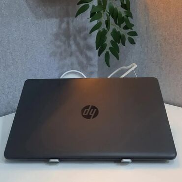 casper notebook: HP 15.6 ", Intel Core i5, 256 GB