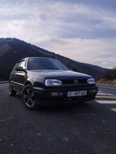 golf iv: Volkswagen Golf: 1993 г., 1.8 л, Механика, Бензин, Универсал