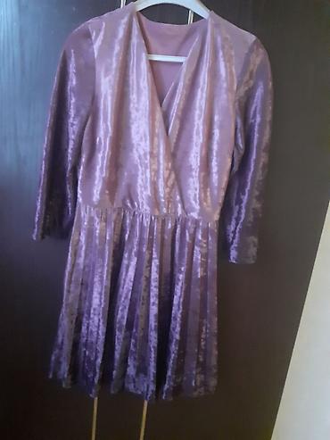 Dəstlər, kostyumlar: Məhsul: 2 qadın paltarı dəsti 1) Bənövşəyi məxməri mini don - Parça — 1